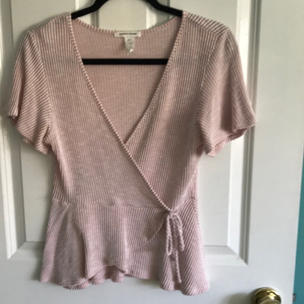 Short sleeve top and the light pink and white stripes.